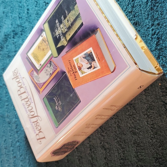 Best loved books for young readers - Picture 3 of 7